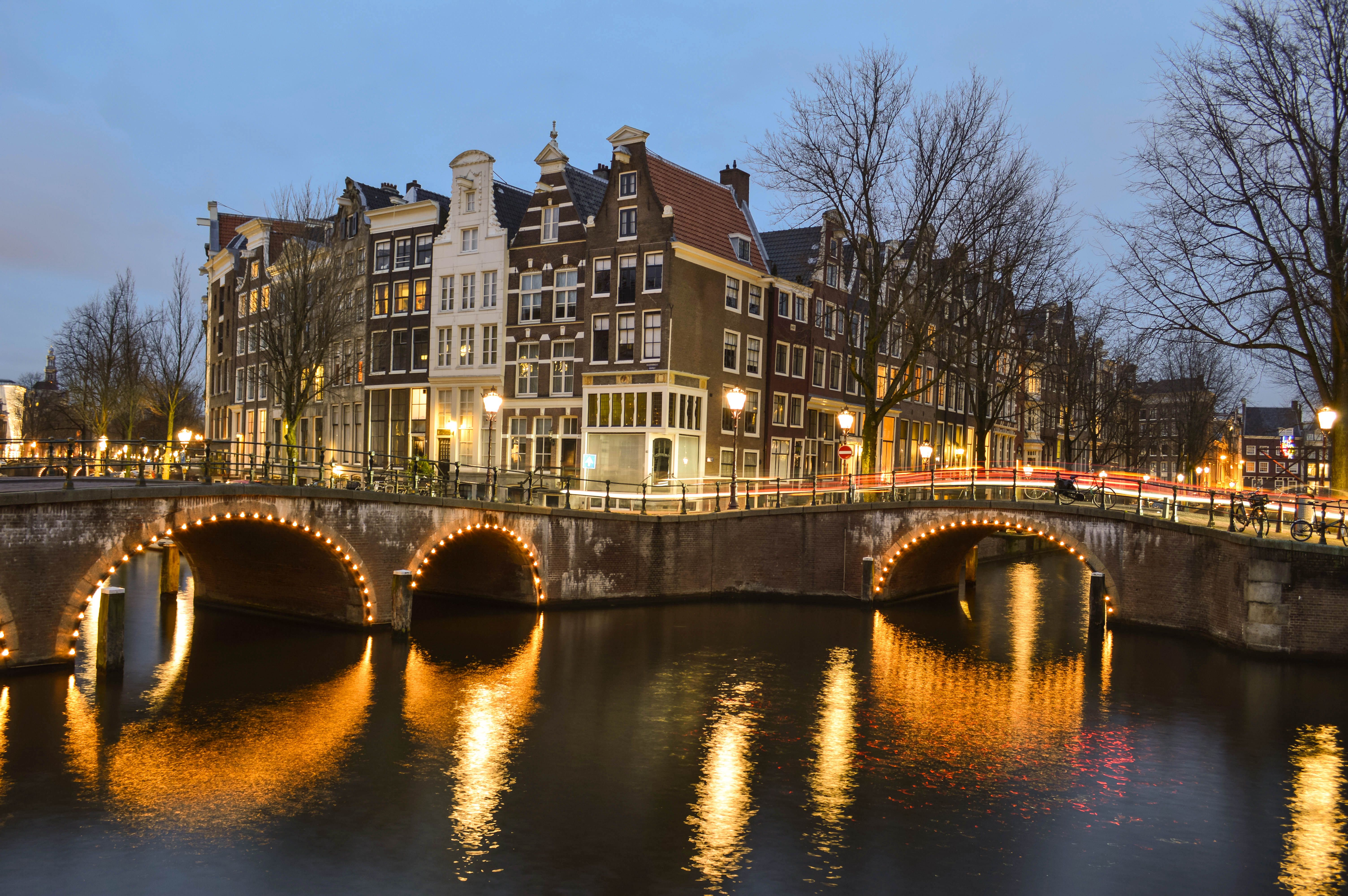 De grachten van Amsterdam by night #Amsterdam | Amsterdam photos - Hoe Heet De Binnenste Gracht Van De Amsterdamse Grachtengordel
