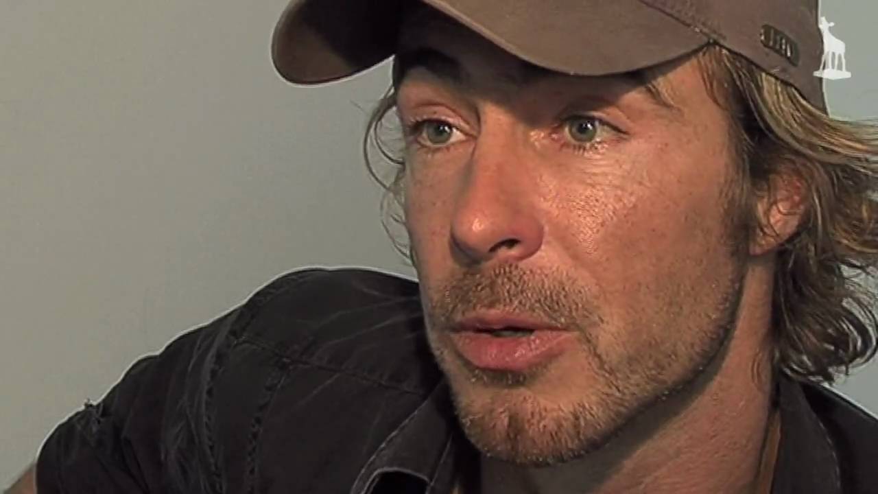DE HEL VAN '63 interviews - YouTube - Cast Van De Hel Van '63