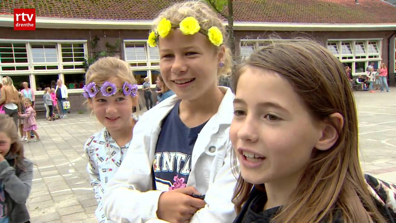 De scholen zijn weer begonnen - YouTube - Wanneer Starten De Scholen Weer