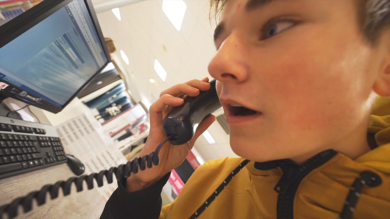 DE TELEFOON OPNEMEN IN EEN WINKEL.. - YouTube - Niet Opnemen Niet Opnemen Het Is Die Dikke