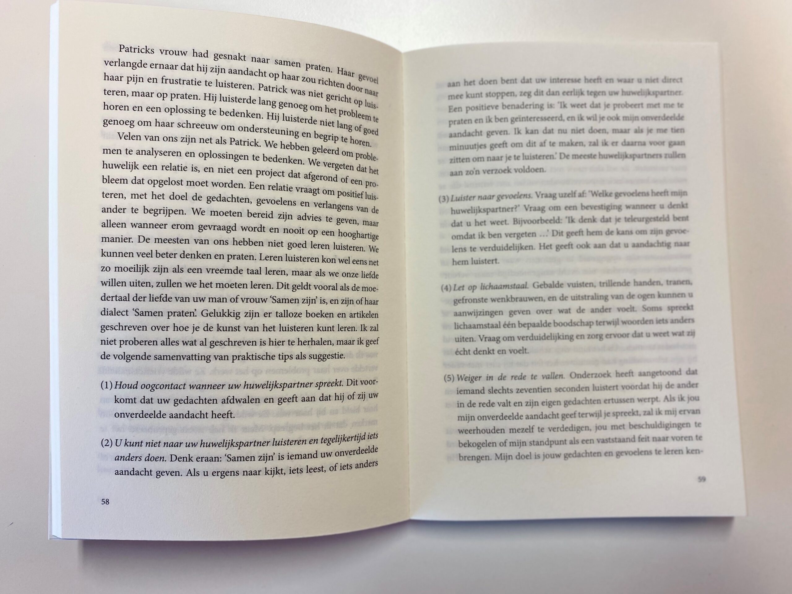 De vijf talen van de liefde Gary Chapman | Boek jongbloedmedia.nl - De Vijf Talen Van Liefde