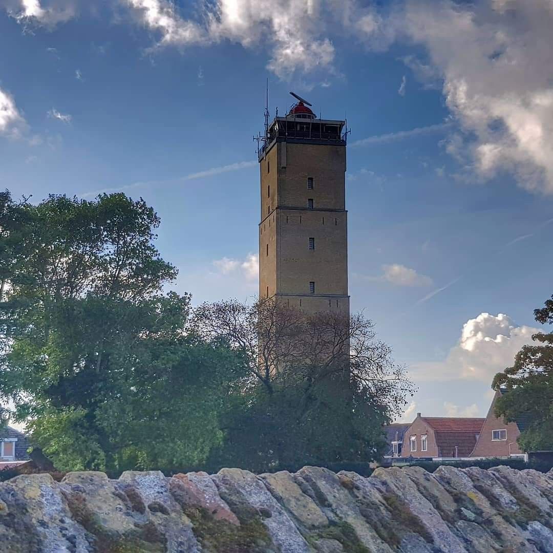 #DeBrandaris #vuurtoren al 424 jaar icoon van #Terschelling Via VVV - Hoe Heet De Vuurtoren Van Terschelling