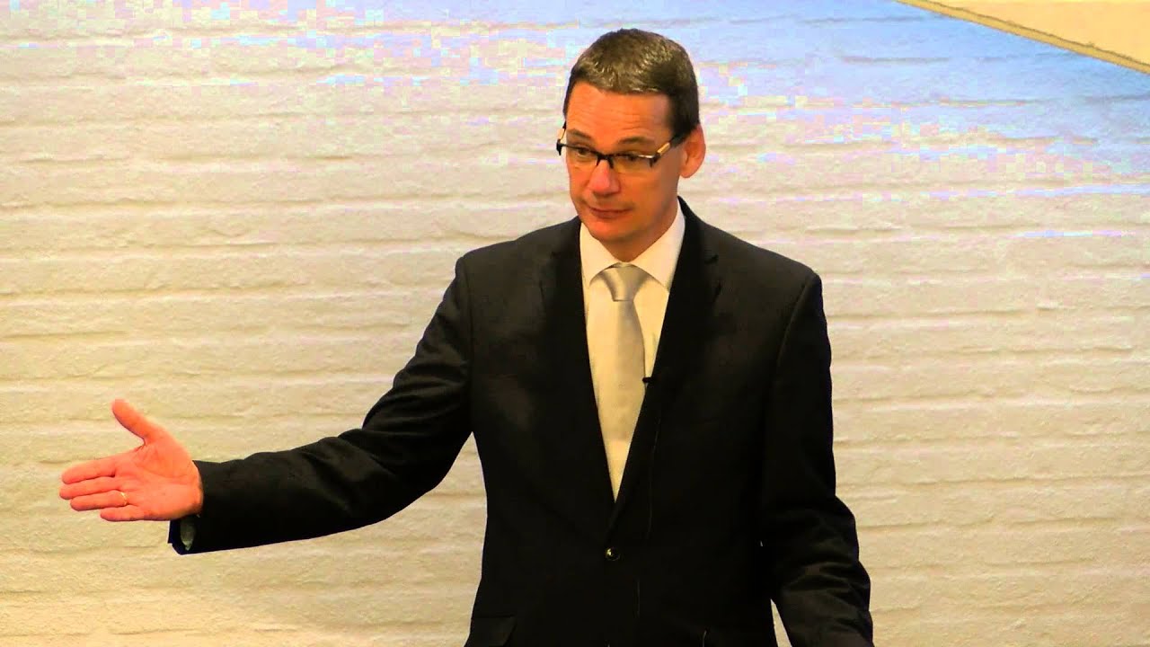 Deel 2 HHK-organistendag 2016 – dr. P.C. Hoek - YouTube - Kandidaat Ds H Roelofsen Hhk