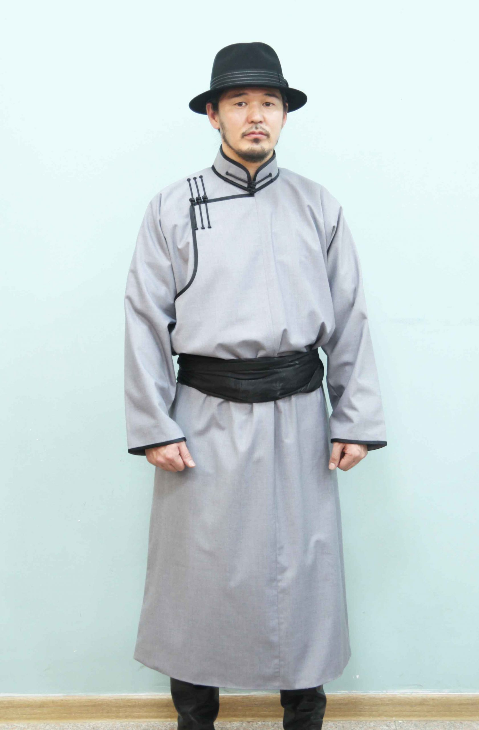 Deel clothing - Mogul - Mongolianz - Deel Van Een Toneelstuk 5 Letters