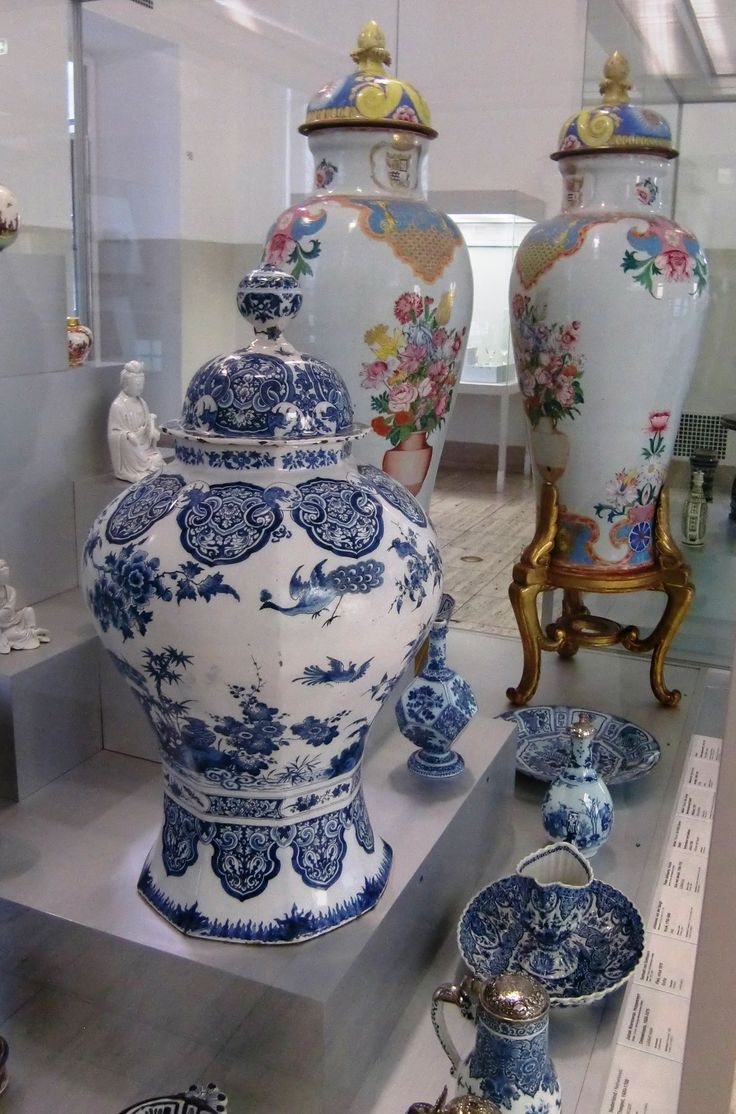 Delfts blauw uit de 17e eeuw. Museum Rotterdam, Nederland (Trudi, 2013) - Waar Komt Delfts Blauw Vandaan