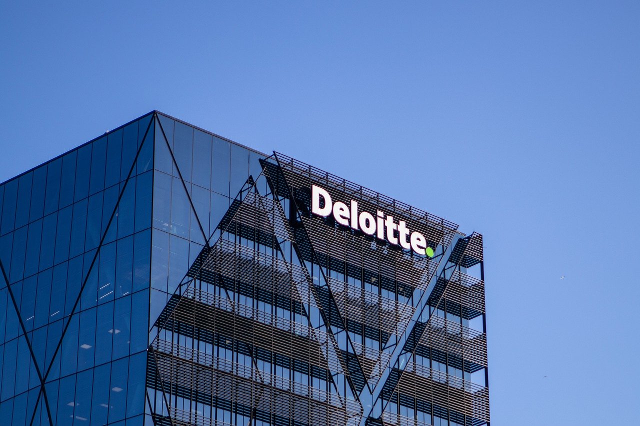 Deloitte Spring Week 2024 Uk - Ivory Marlie - Deloitte Handboek Externe Verslaggeving 2024