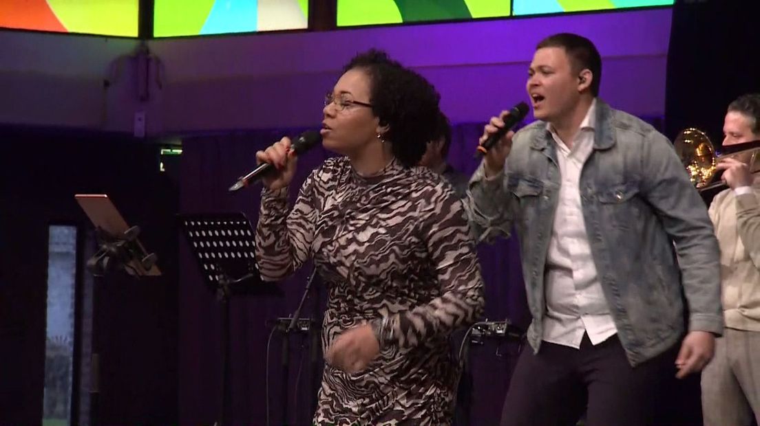Waarom Word Er Gezongen Tijdens Een Kerkdienst