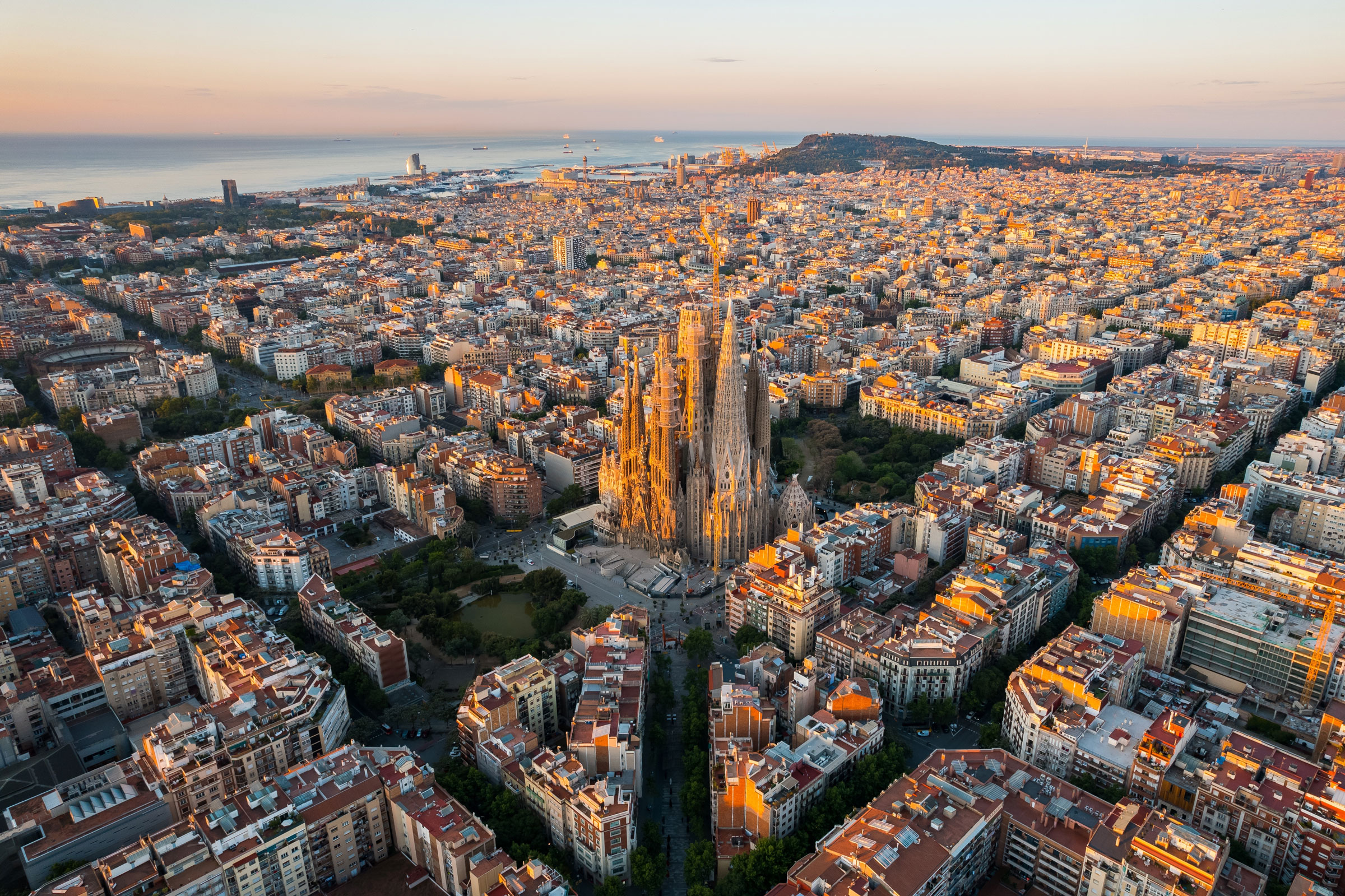 Barcelona Basilica De La Sagrada Familia