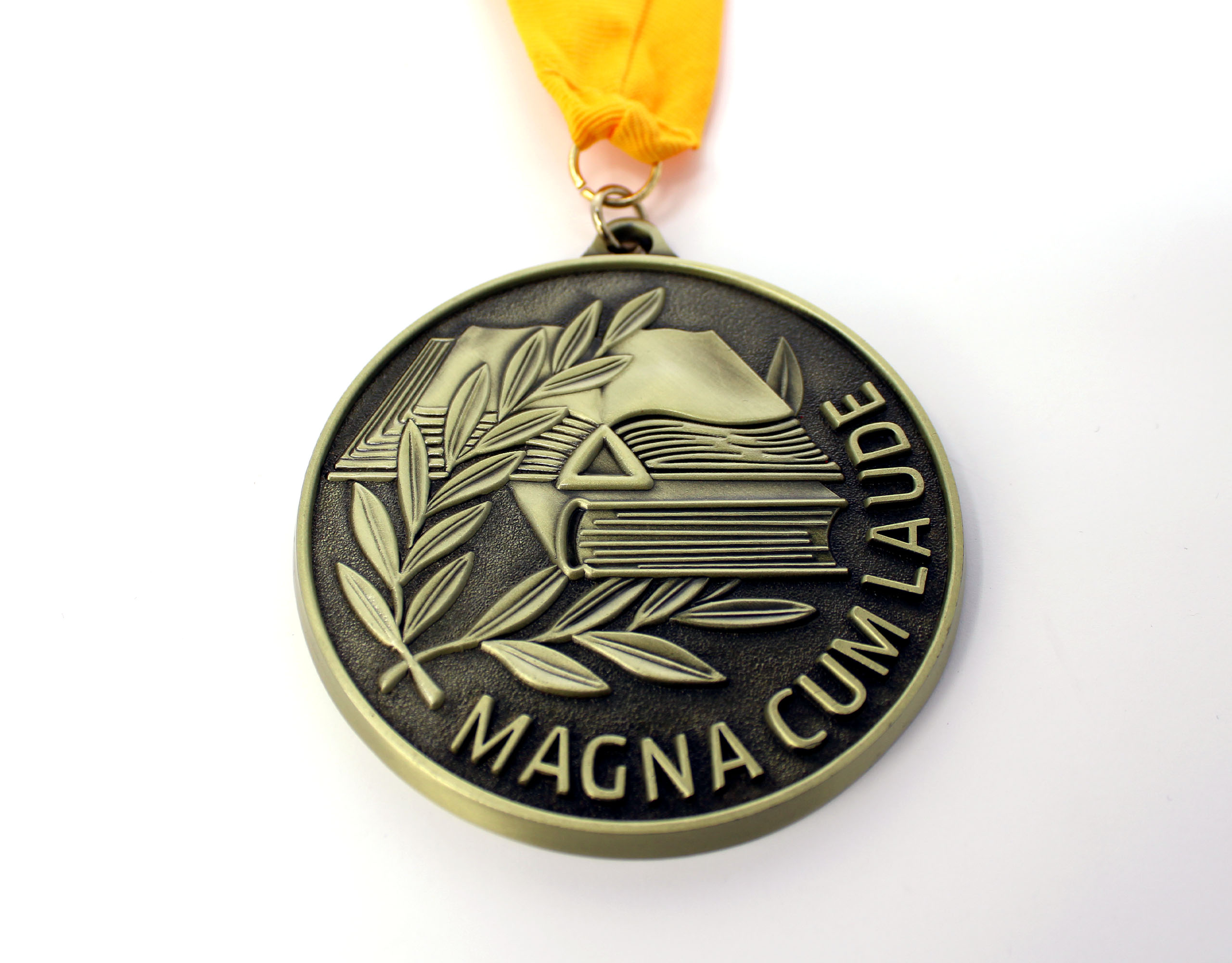 Differences Between Summa Cum Laude vs Magna Cum Laude | GRIT - Wat Is Cum Laude Slagen