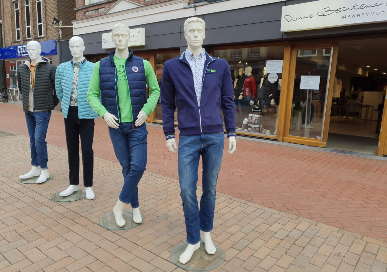 Douwe Beintema Mannenmode Drachten » Bezoek aan de winkel reserveren - Van Der Zee Drachten