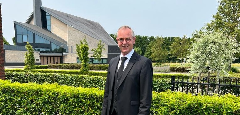 Ds. K. Boeder neemt beroep aan naar Ermelo | Gergeminfo - Ds K Boeder Dirksland