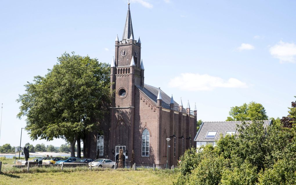 Ds. M. van Dalen neemt beroep aan naar hervormd Haaften - Ds M Van Dalen Noorden