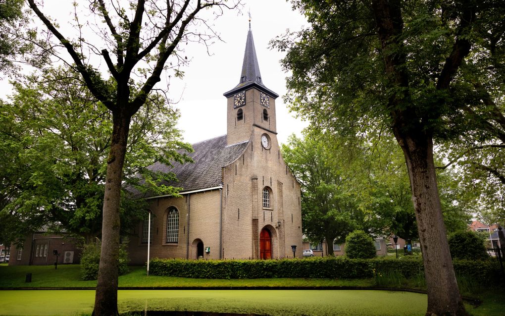 Ds. Pors neemt afscheid van hervormd Nieuw-Beijerland - Ds Pors Nieuw Beijerland