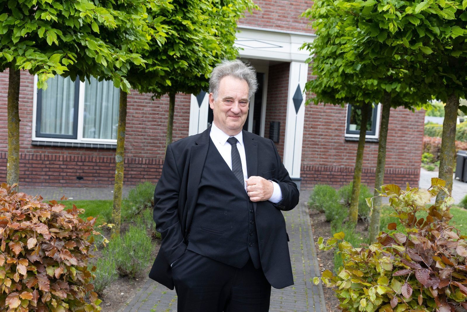 Ds R P Van Rooijen