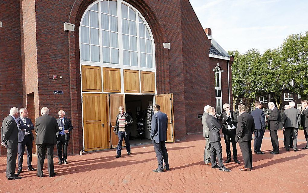 Ds. Van Rooijen: Het is liefde als er wordt gewaarschuwd tegen brede weg - Ds R P Van Rooijen