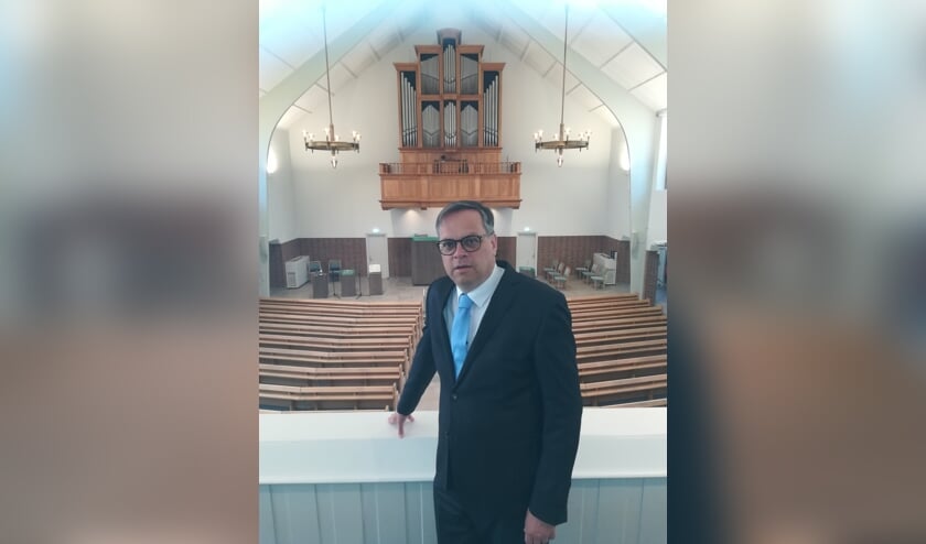 Ds. Visser 25 jaar predikant: ‘Een klein schakeltje in de kerk - Ds B Visser Woerden