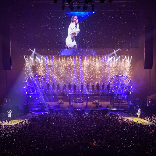 Duizend Sterren (Live in het Sportpaleis) - YouTube Music - Duizend Sterren Bjorn En Mieke