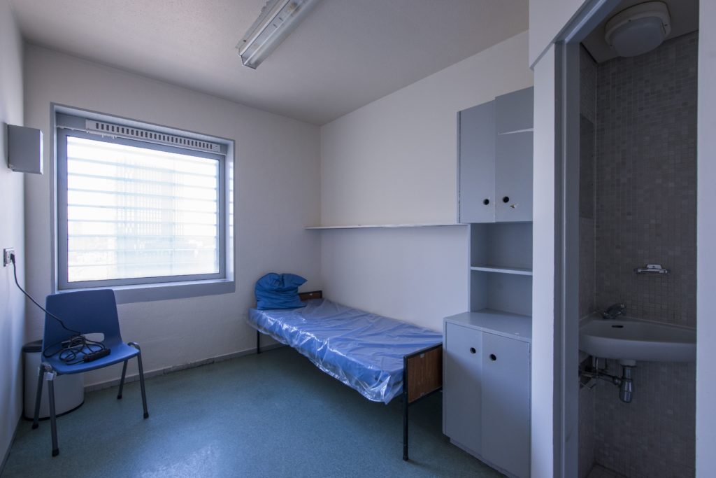 Dutch Prisoners hold Key to their own Cell – DutchReview - Hoe Lang Is Levenslang Gevangenis In Nederland