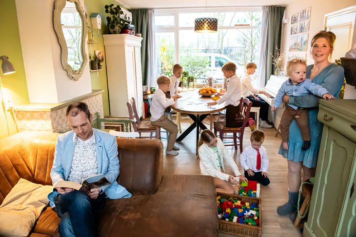 Een huis vol-gezin Blom verloor dochtertje en wil nu andere families - Maarten En Gerdien Blom