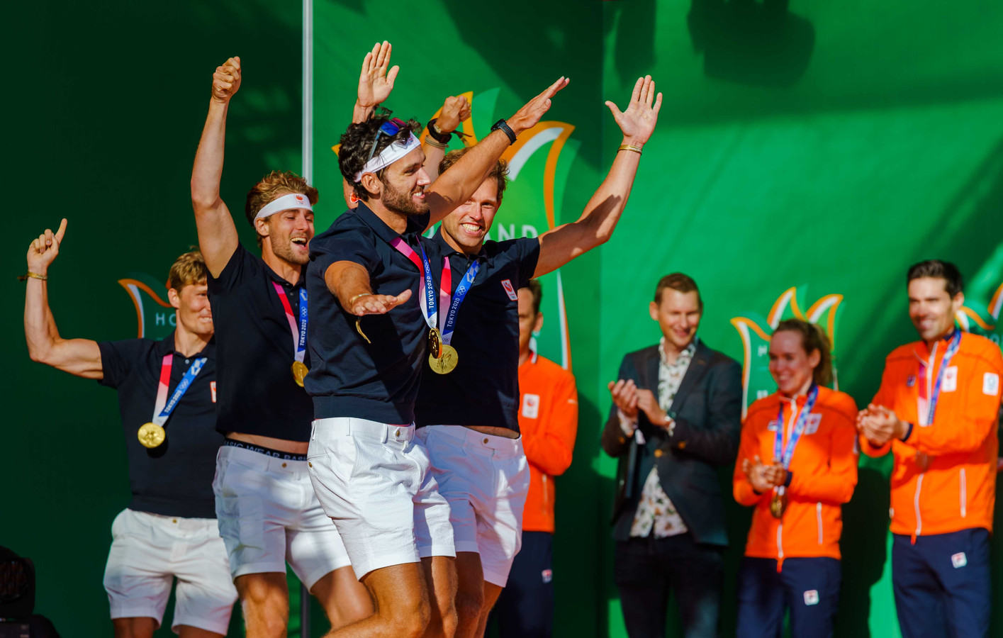 Eerste olympische medaillewinnaars gehuldigd in zonnig Scheveningen - Gouden Medailles Nederland Olympische Spelen