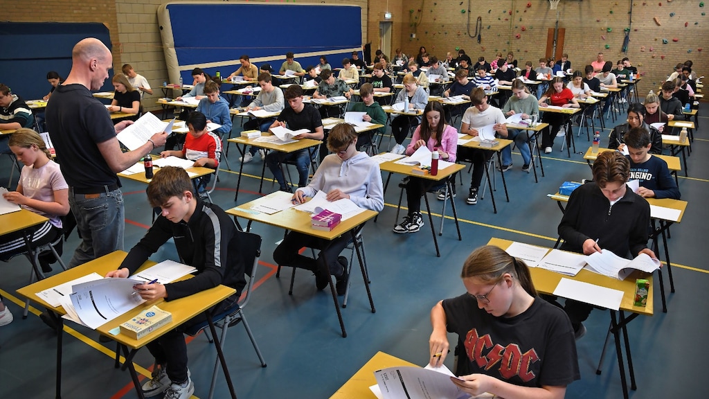 Eindexamens staan voor de deur, dus ook het klagen kan beginnen - Wanneer Beginnen De Eindexamens 2024
