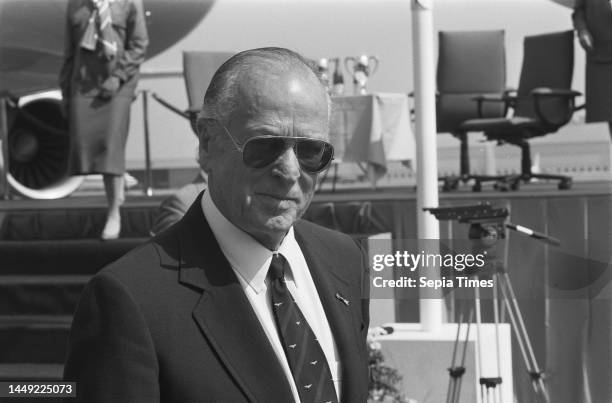 Erik Hazelhoff Roelfzema Photos and Premium High Res Pictures - Getty - Erik Hazelhoff Roelfzema Jr Overleden