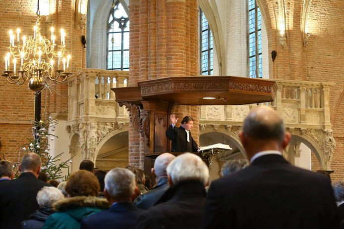Familiegevoel met kerst in Cunerakerk Rhenen (video) | Rhenen - Ds J Meertens Rhenen