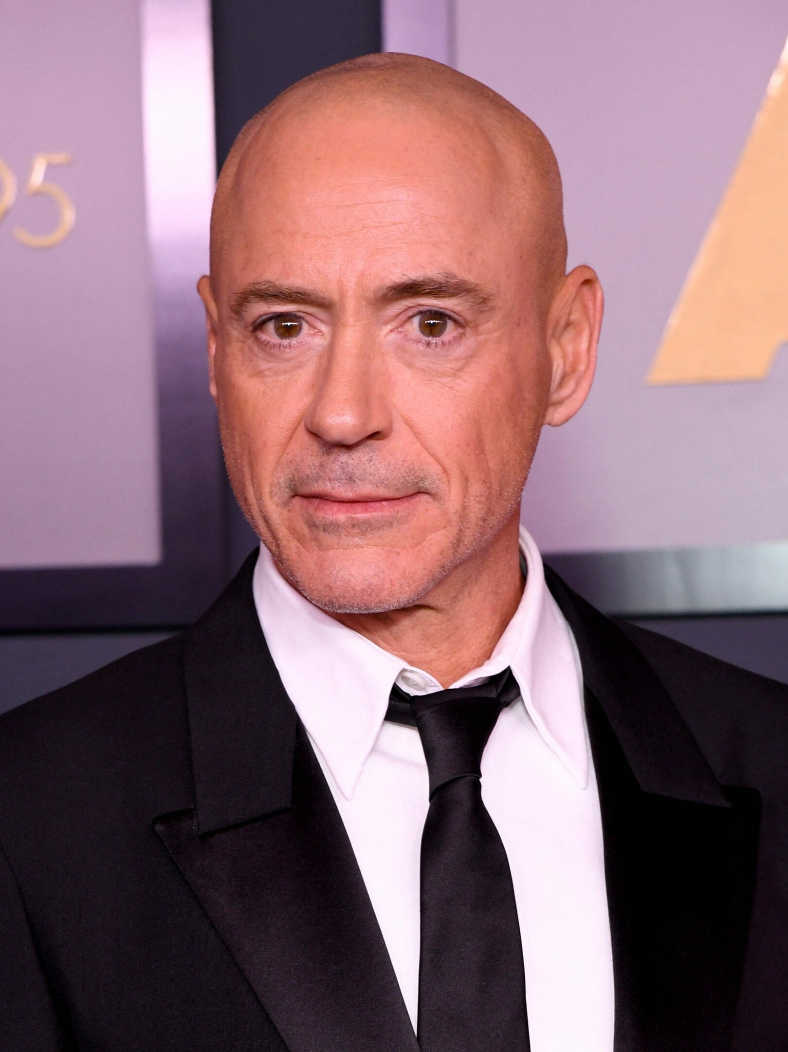Fans geschockt: - Robert Downey Jr. zeigt erstmals seine Vollglatze - Robert Ten Brink Suzanne Ten Brink