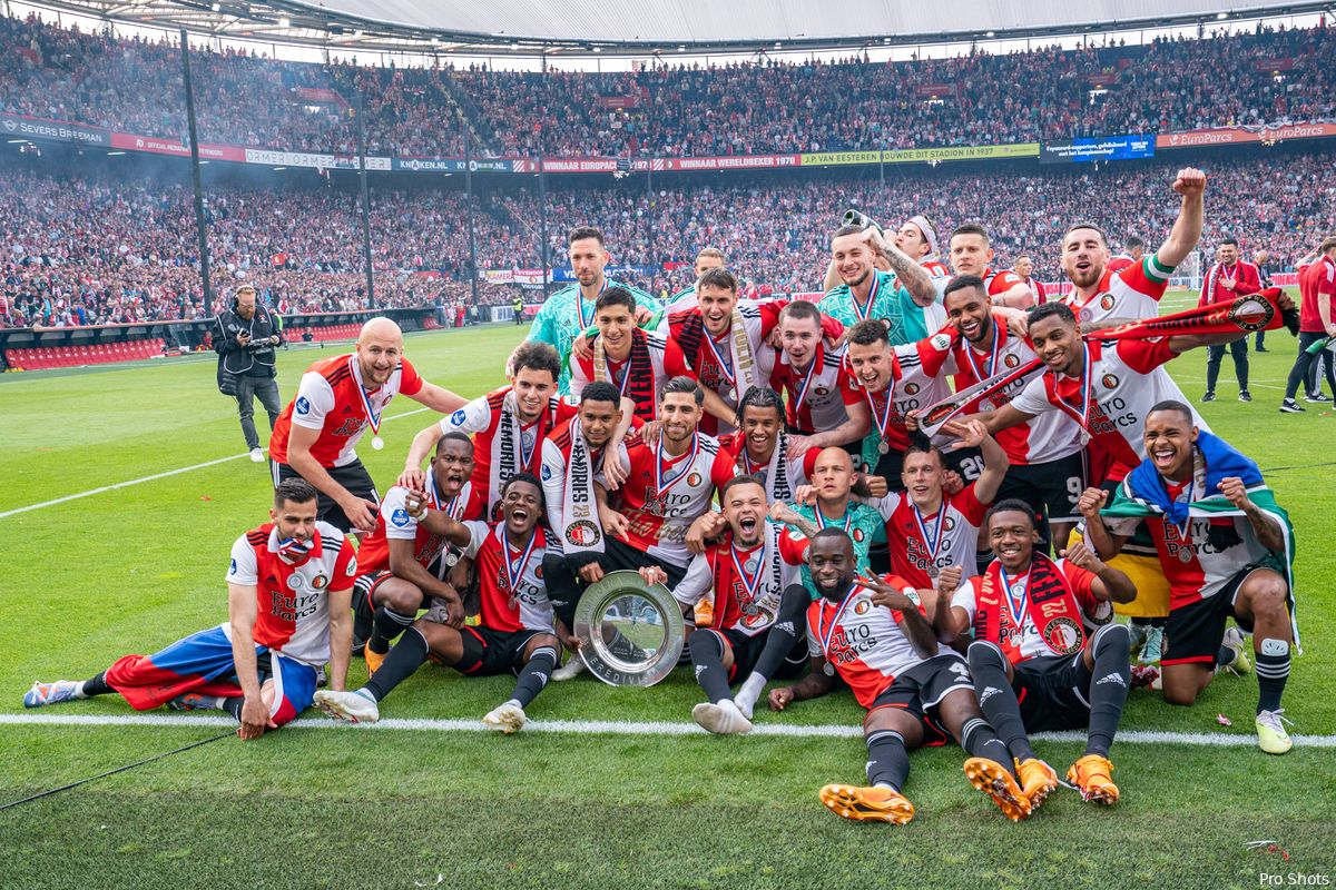 Feyenoord - Hoeveel Kost Een Seizoenkaart Feyenoord