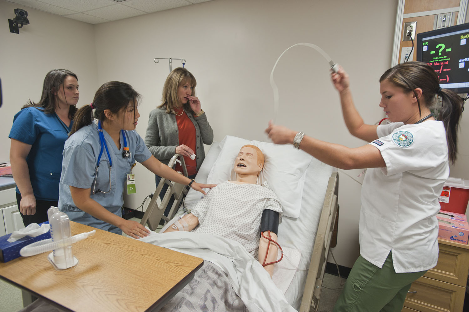 File:Nursing simulation lab at Hudson Valley Community College.jpg - Nursing Schools Close To Me