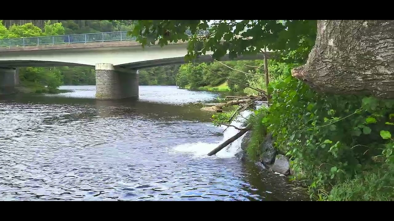 Filmpje 5 watervalletje mondt uit in de Ruhrsee. Woe 7 /08 /2024 - YouTube - Mondt Uit In De Kaspische Zee