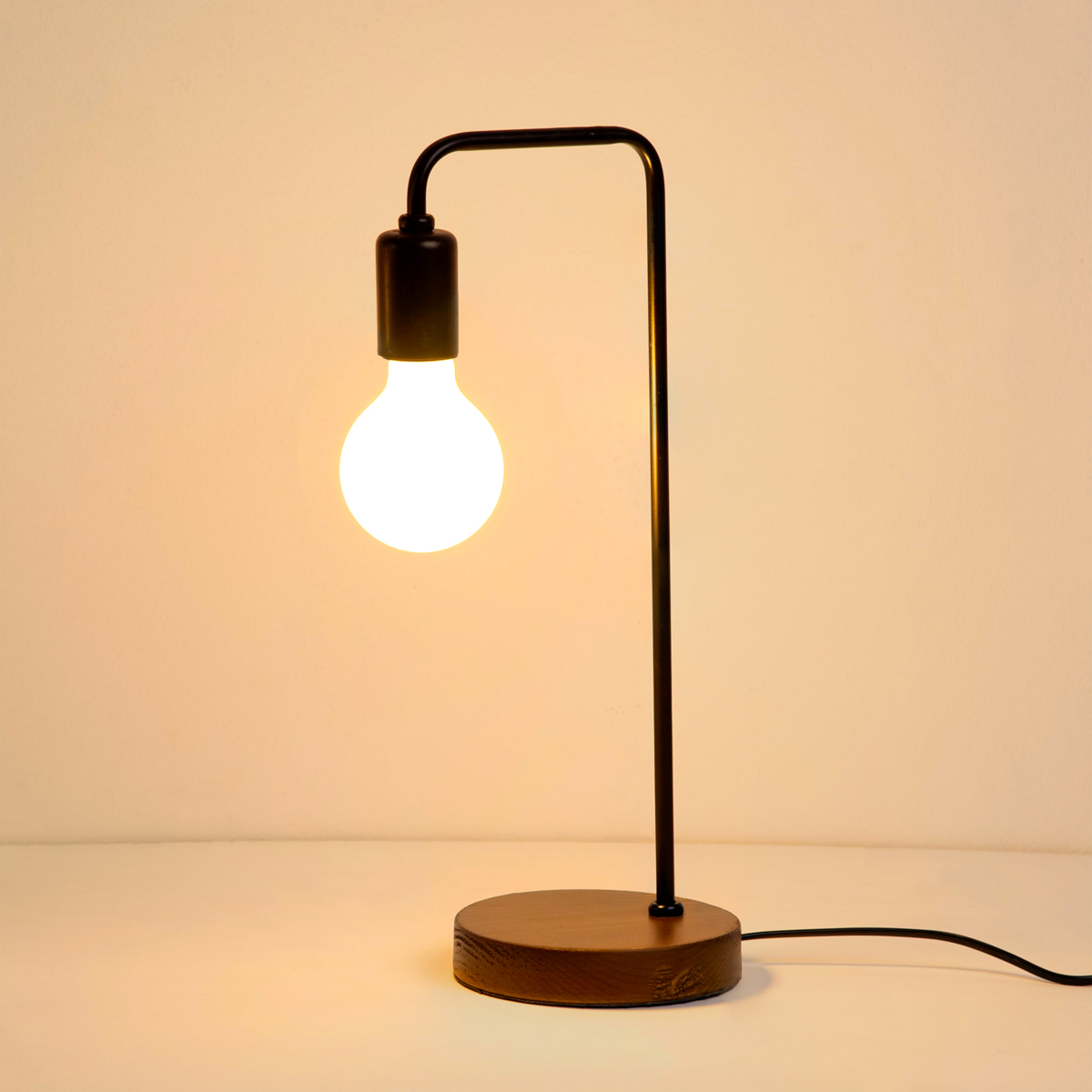 Lamp Gaat Aan En Uit