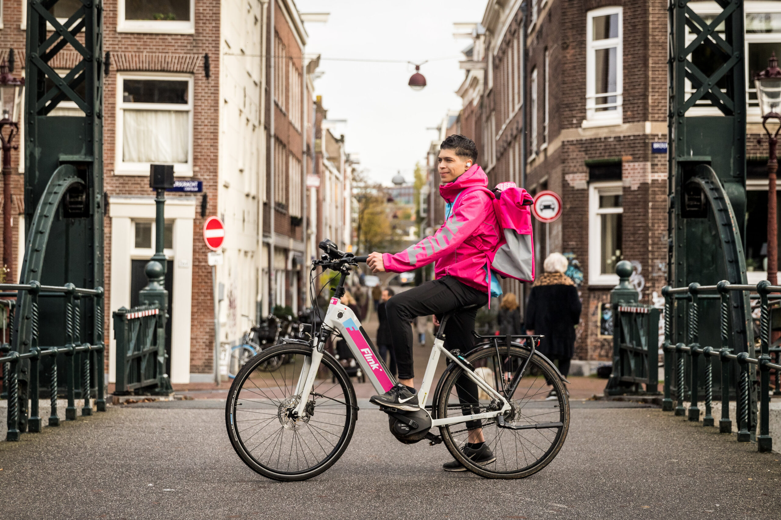 Flink - indebuurt Amsterdam - Met Welk Leesteken Wordt De Naam Amsterdam Flink Verkort