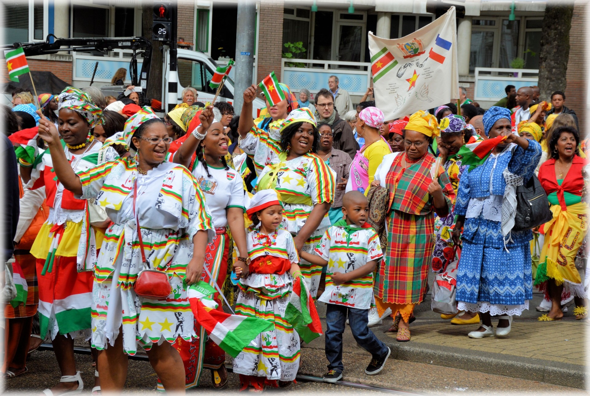Free Images : walking, music, celebration, carnival, broken, holland - Waarden En Normen Nederlandse Cultuur