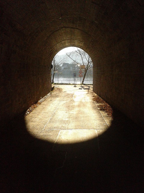 Free photo: Passage, Tunnel, Light, Shadow - Free Image on Pixabay - 301439 - Boek Licht In De Tunnel