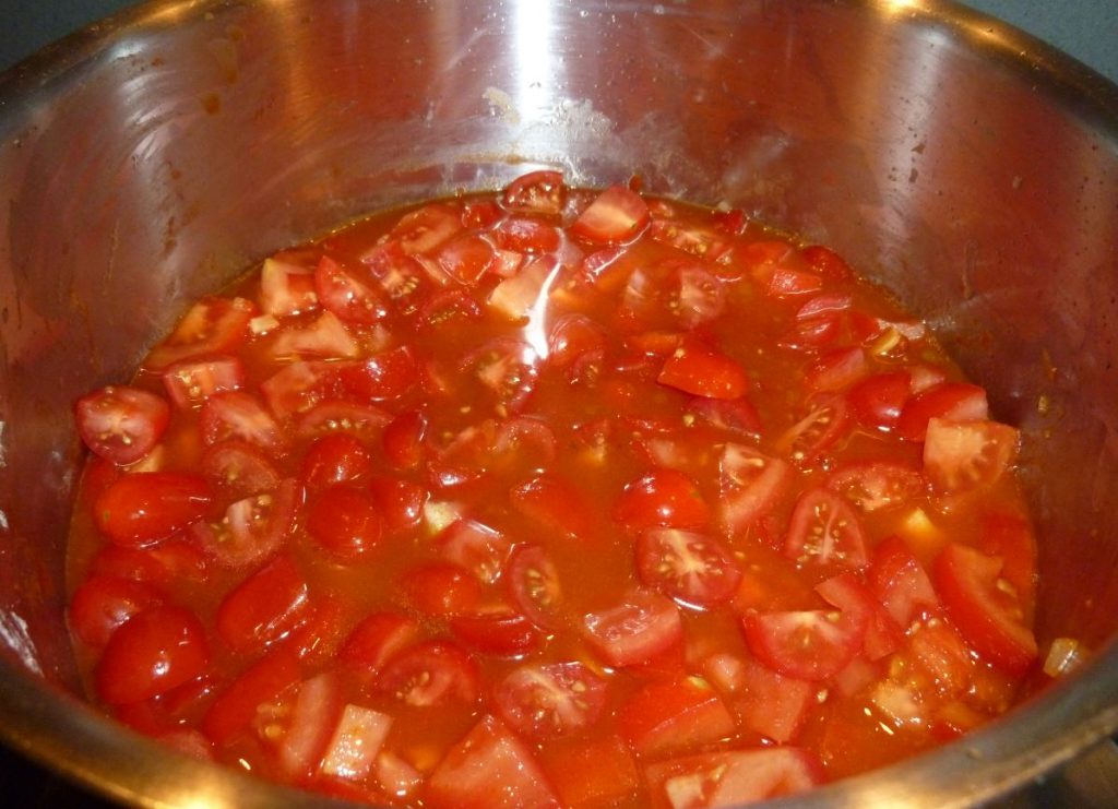 Gebonden tomatensoep - Proeven en Ruiken - Tomatensoep Maken Met Tomatenpuree En Bloem