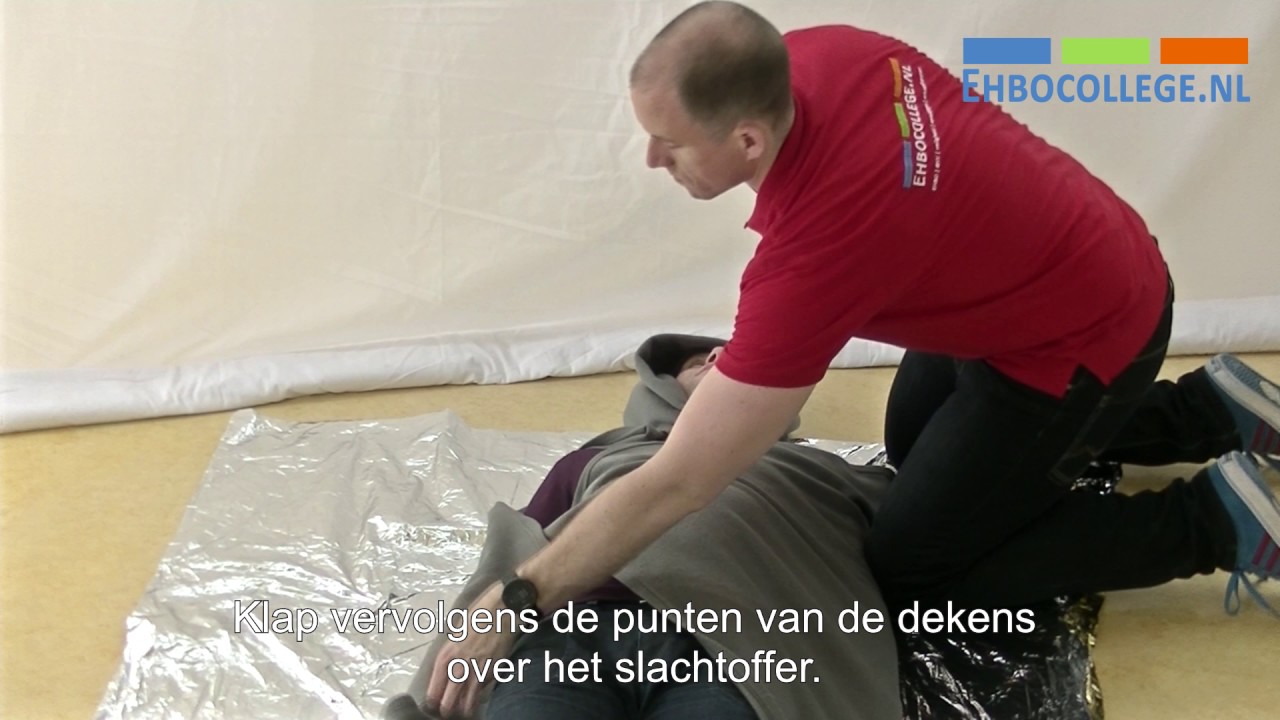 Gebruik deken en thermodeken bij onderkoeling - YouTube - Wat Te Doen Bij Ernstige Luchtwegbelemmering