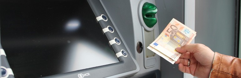 Geld pinnen in het buitenland: hoe werkt het? - Creditcard.nl - Sns Pinnen In Het Buitenland