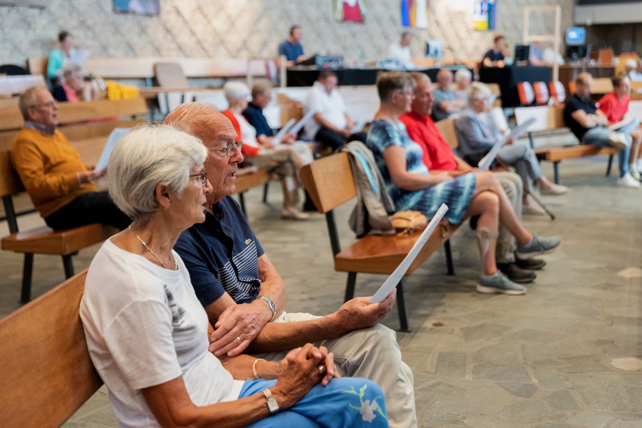 Gelovigen willen weer naar de kerk. ‘Mensen missen vooral de - Hoeveel Mensen Mogen Een Kerkdienst Bijwonen