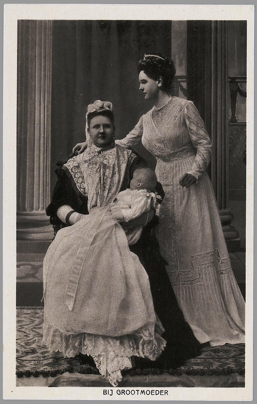 Hoe Heet De Moeder Van Koningin Elizabeth