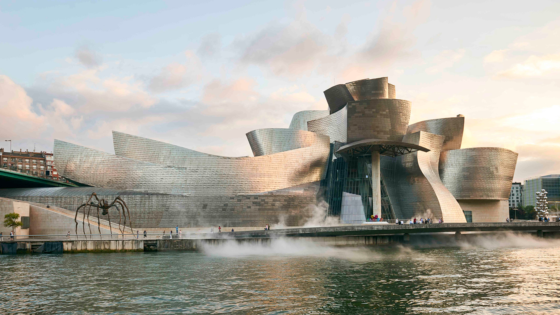 Guggenheim Bilbao Museum. Come in and plan your visit - Guggenheim New York Frank Lloyd Wright