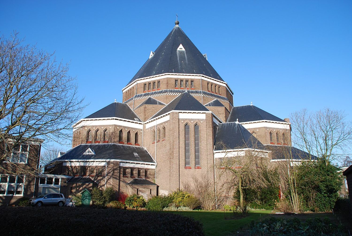 H. Hart van Jezuskerk in De Zilk en H.H. Engelbewaarderskerk in Lisse - H Hart Van Jezuskerk
