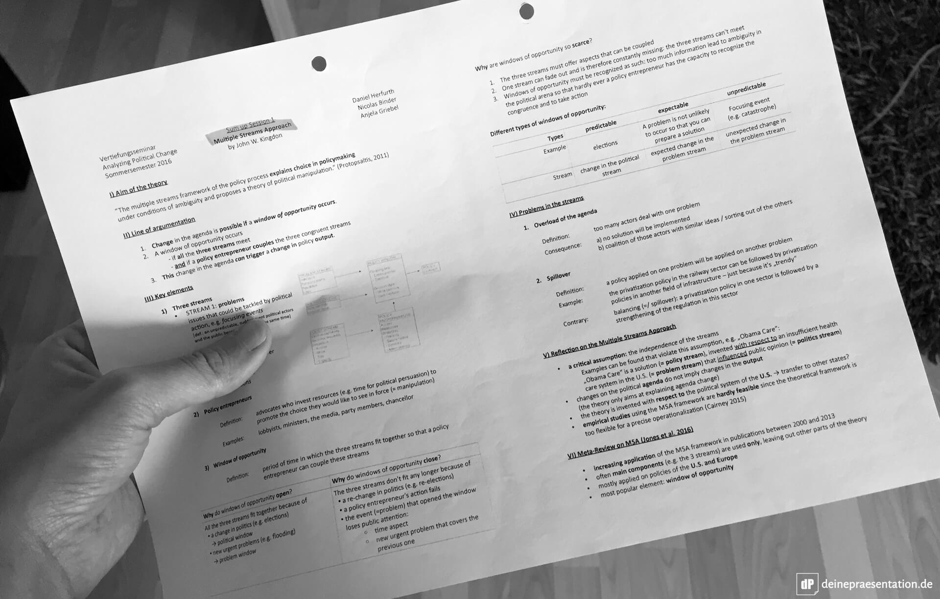 Wat Is Een Hand Out