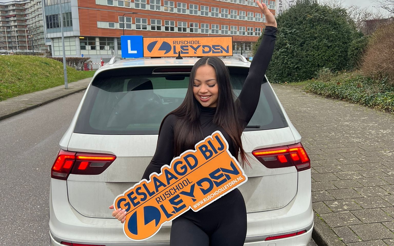 Hoe Je In Één Keer Kunt Slagen Voor Je Rijexamen?! - Rijschool Leyden - Hoeveel Mensen Slagen De Eerste Keer Rijexamen