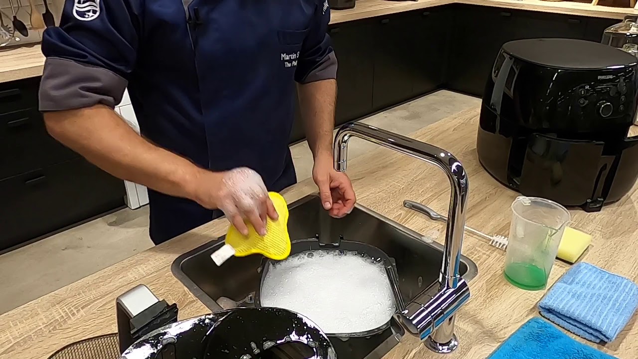 Hoe maak je de Airfryer schoon? | The Philips Chef - YouTube - Hoe Maak Je Een Literatuurlijst