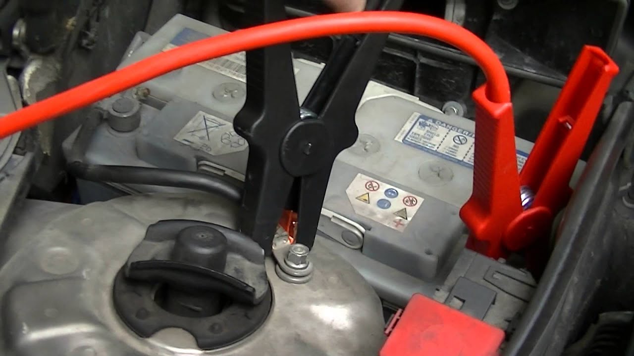 HOE STARTKABELS GEBRUIKEN? - door Sergoyne Diagnostics - YouTube - Waar Kom Je Een Accu Tegen Als Spanningsbron