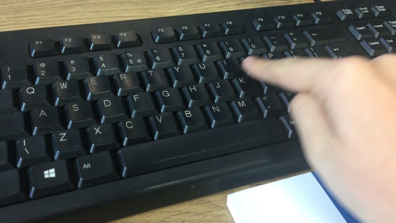 Hoe typ je iets op de pc - YouTube - Hoe Doe Je Puntjes Op De O
