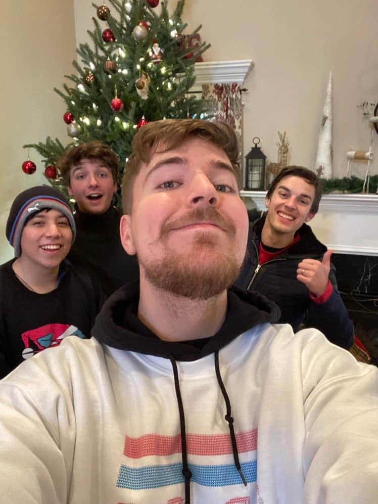 Hoeveel geld heeft MrBeast? Vermogen en inkomstenbronnen - FEITEN EN - Hoeveel Geld Heeft Mr Beast