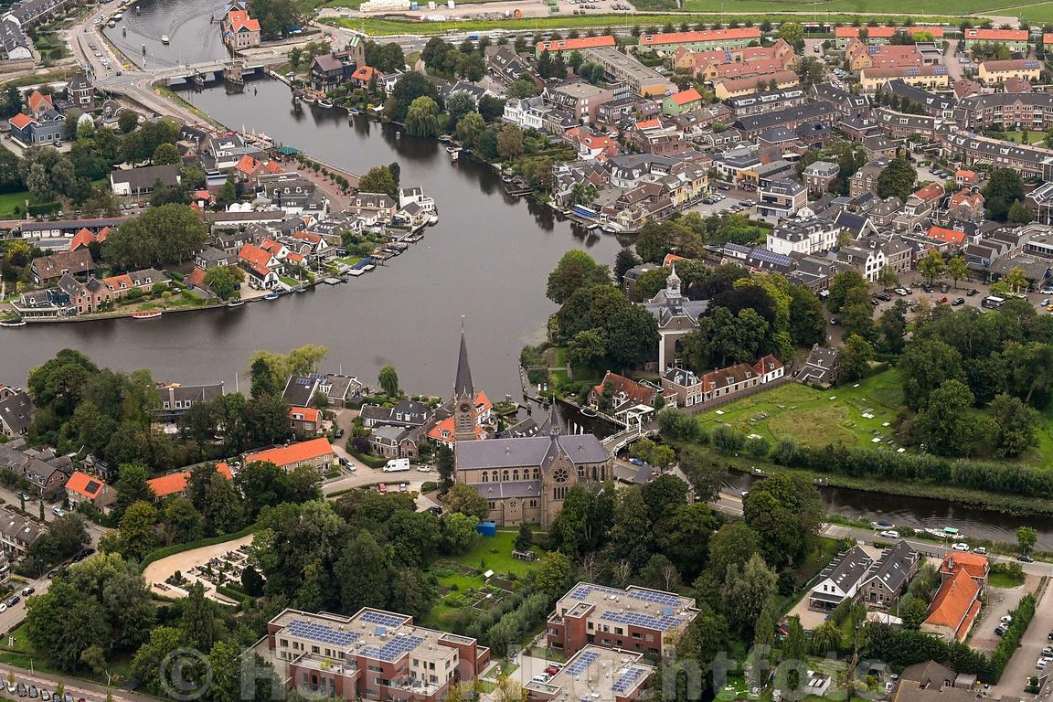 HollandLuchtfoto | Oudekerk a/d Amstel - Luchtfoto - Overzicht - Ouderkerk Aan Den Amstel