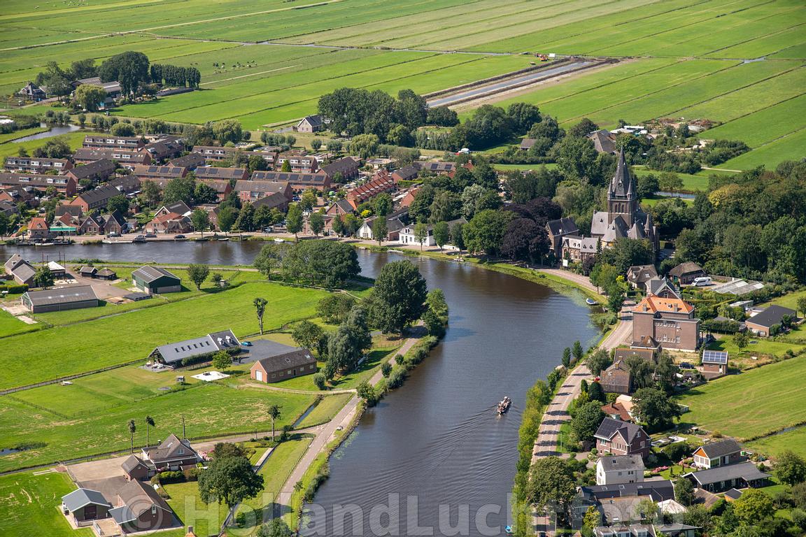 HollandLuchtfoto | Oudekerk a/d Amstel - Luchtfoto - Overzicht - Ouderkerk Aan Den Amstel